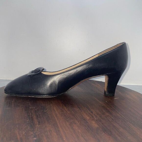Salvatore Ferragamo Black Women’s 8.5 AA Leather Buckle Pumps Heel Y2K Vintage - Picture 2 of 9